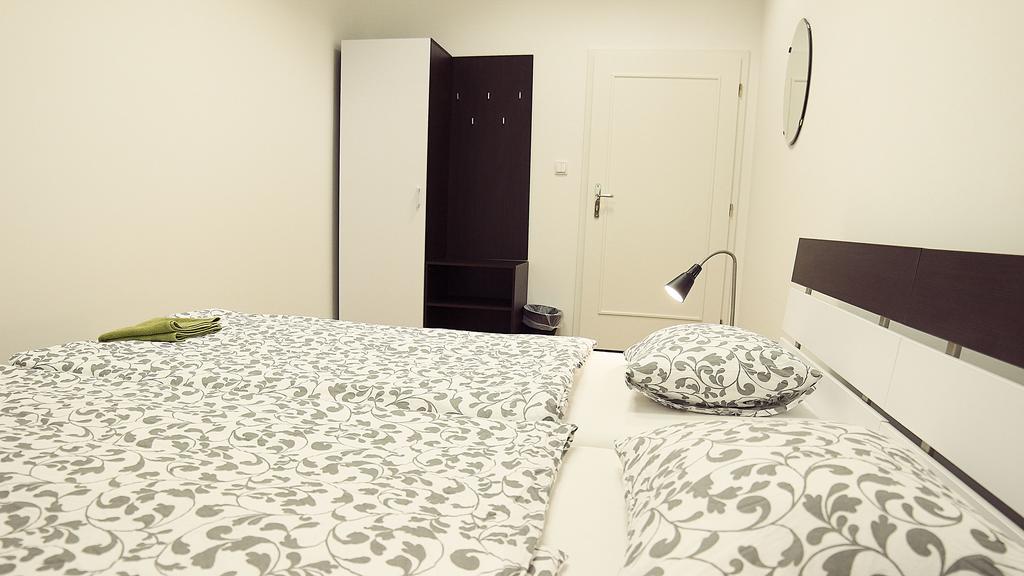 Hostel Folks Bratislava Eksteriør bilde