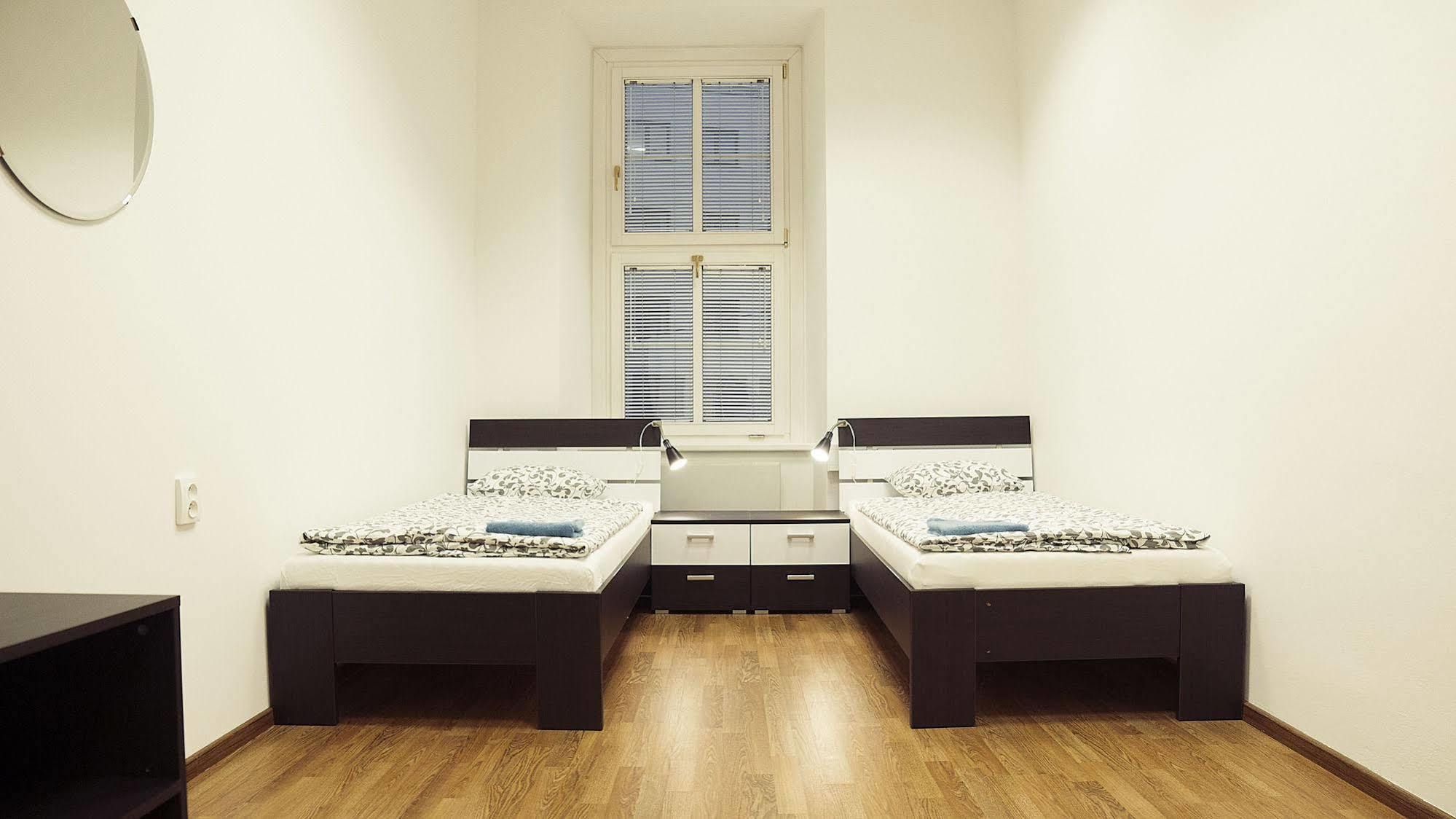 Hostel Folks Bratislava Eksteriør bilde